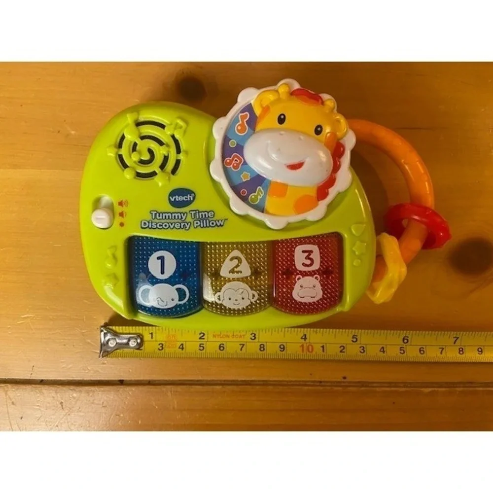 VTech Tummy Time Discovery Pillow Replacement Toy Giraffe Music Lights Working